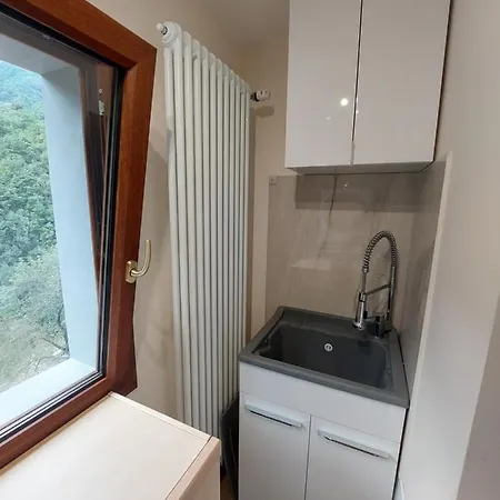 Donnini Bed and Breakfast 4*